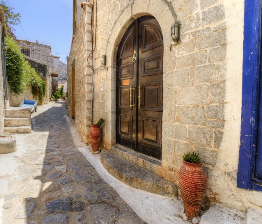 shutterstock_137811056-1