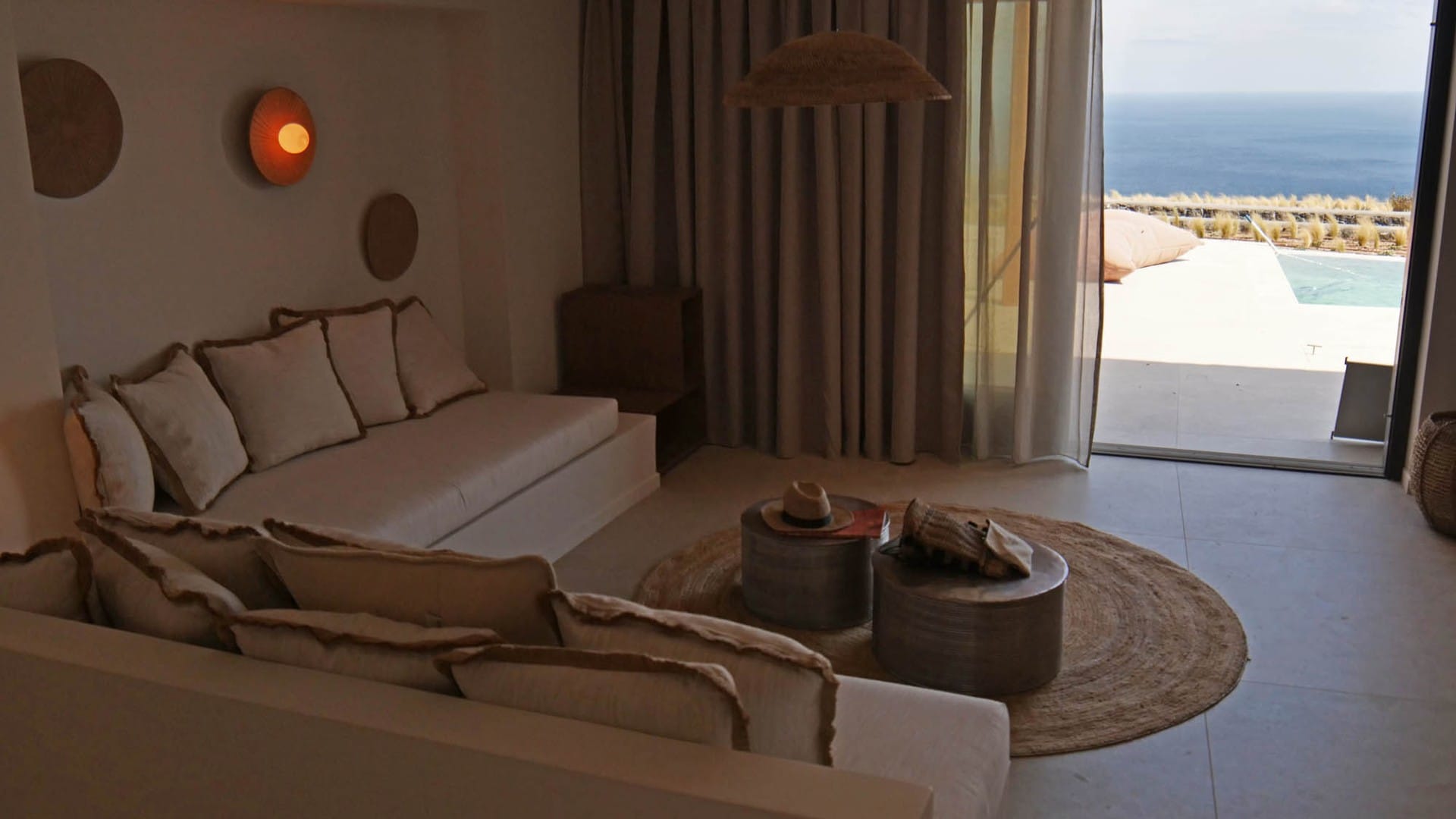 Honeymoon-Suite-Private-Pool-9