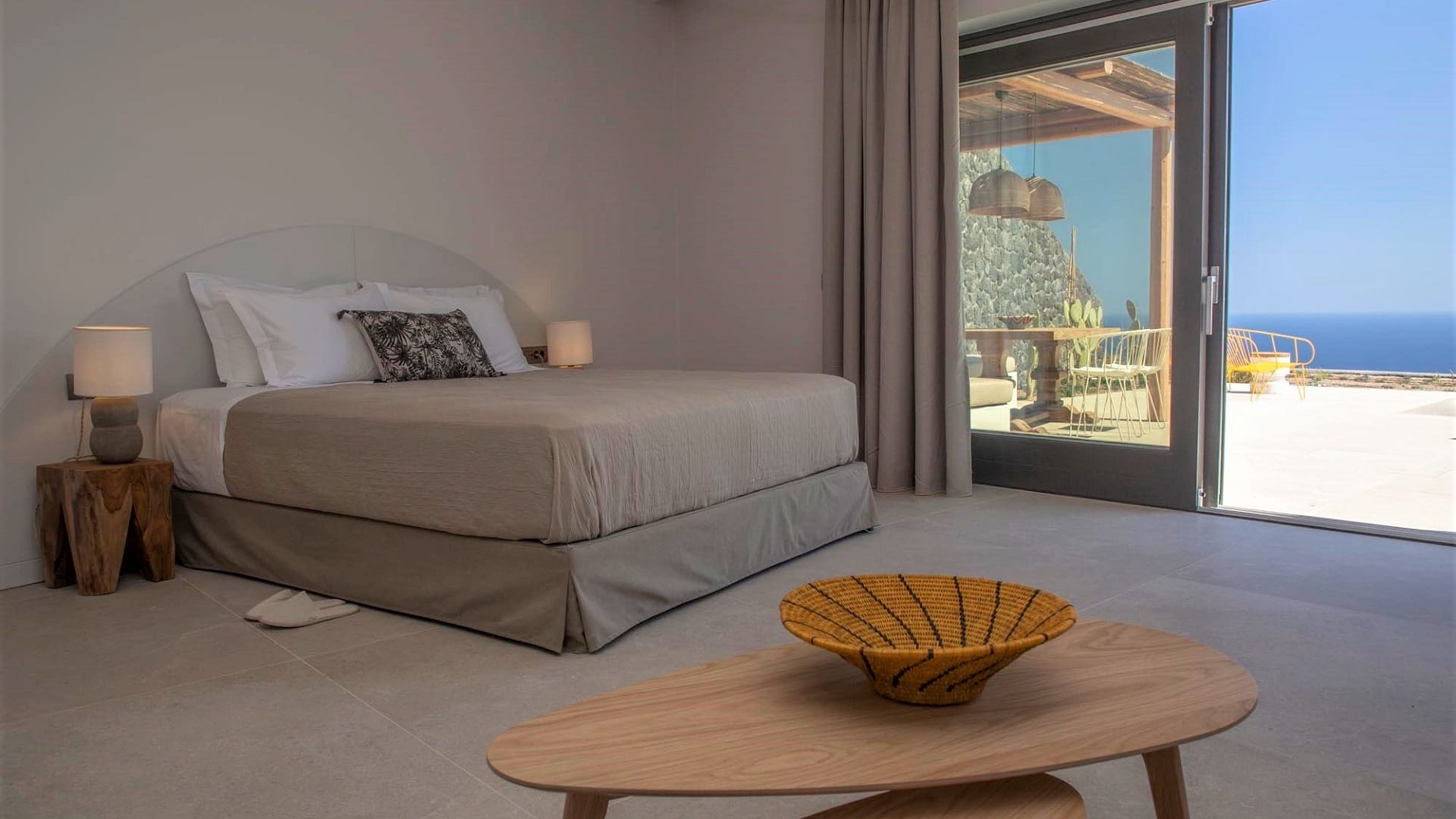 Superior-Suite-Private-Pool-18