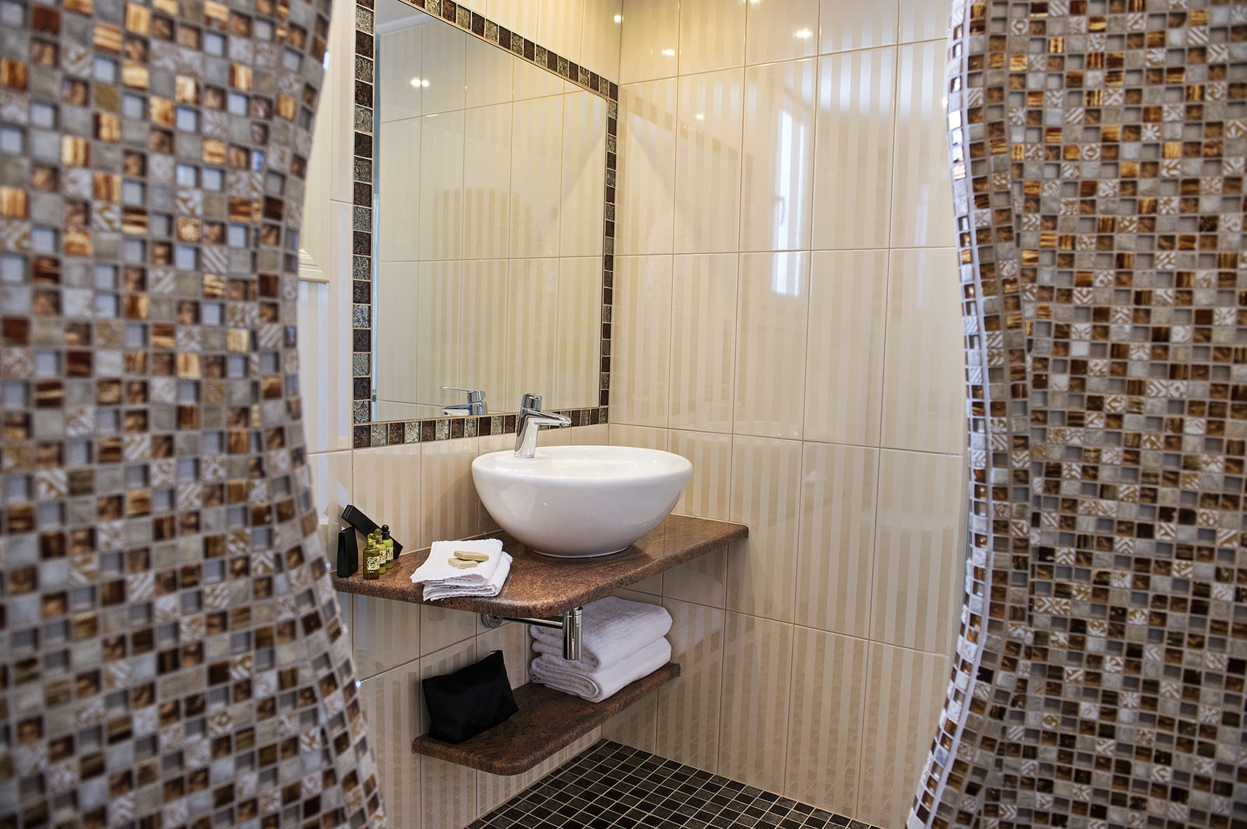 aroma-aromatherapy-aromatic-bottle-264950